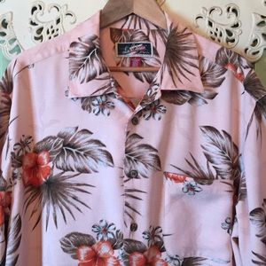 Men’s la cabana Hawaiian shirts. L